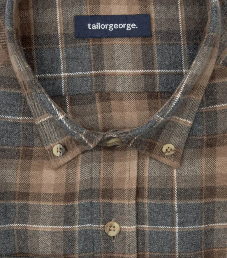 Camicia bianca in popeline facile da stirare