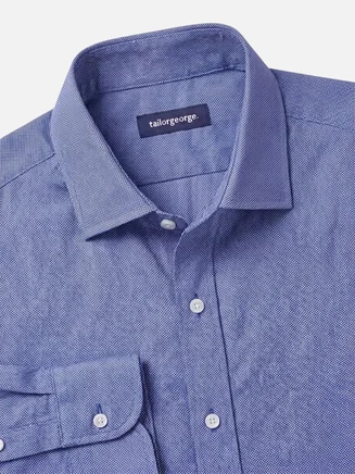 Einfarbig blaues Oxfordhemd